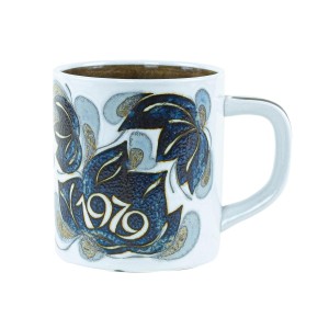 Porcelain mug, Danish design, 1975, designer: Ivan Weiss, manufacturer: Royal Copenhagen