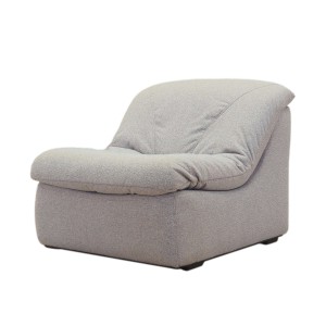 Italian Space Age lounge chair from the 1970s — an organic design in grey fabric